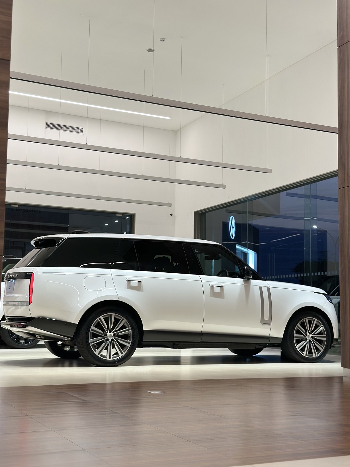 range rover autobiography phev lwb
